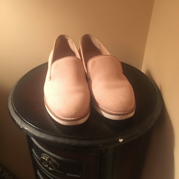 Aldo mesh slip on loafers. - Picture 2 of 3
